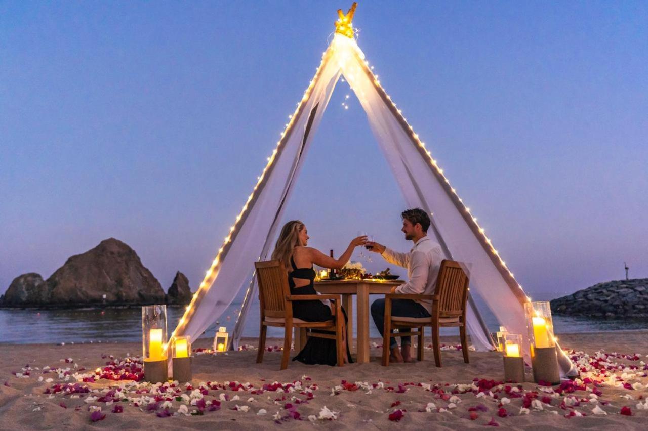 Sandy Beach Hotel & Resort Al Aqah Exterior photo