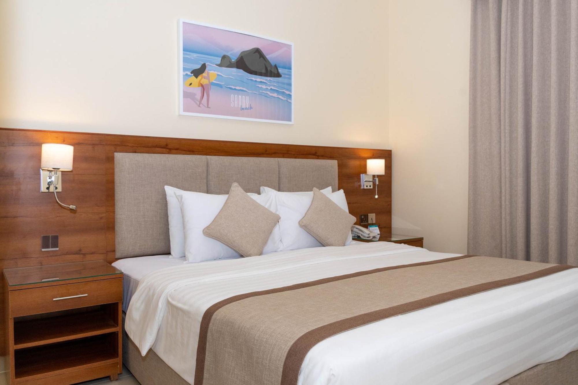 Sandy Beach Hotel & Resort Al Aqah Exterior photo