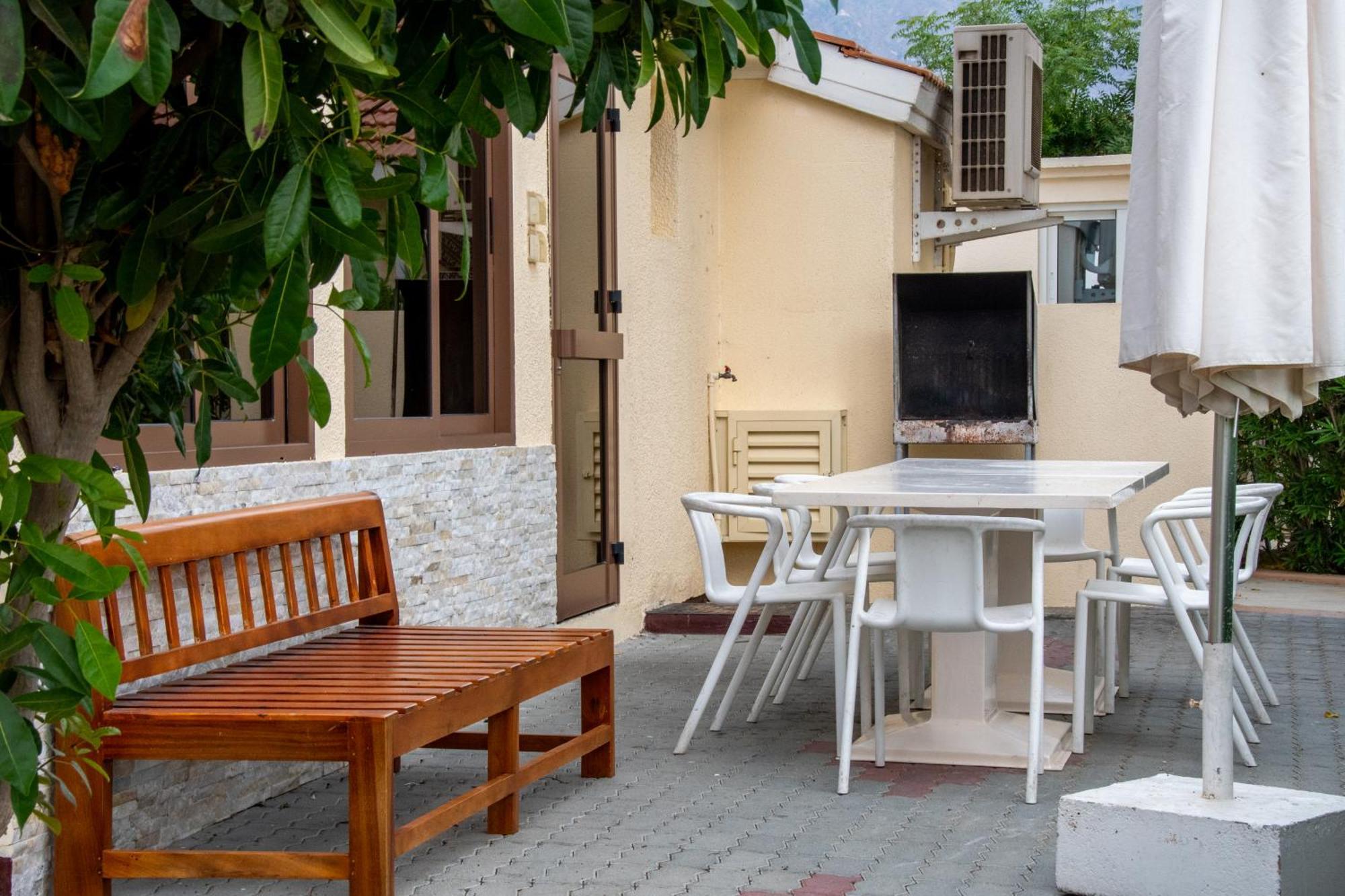 Sandy Beach Hotel & Resort Al Aqah Exterior photo