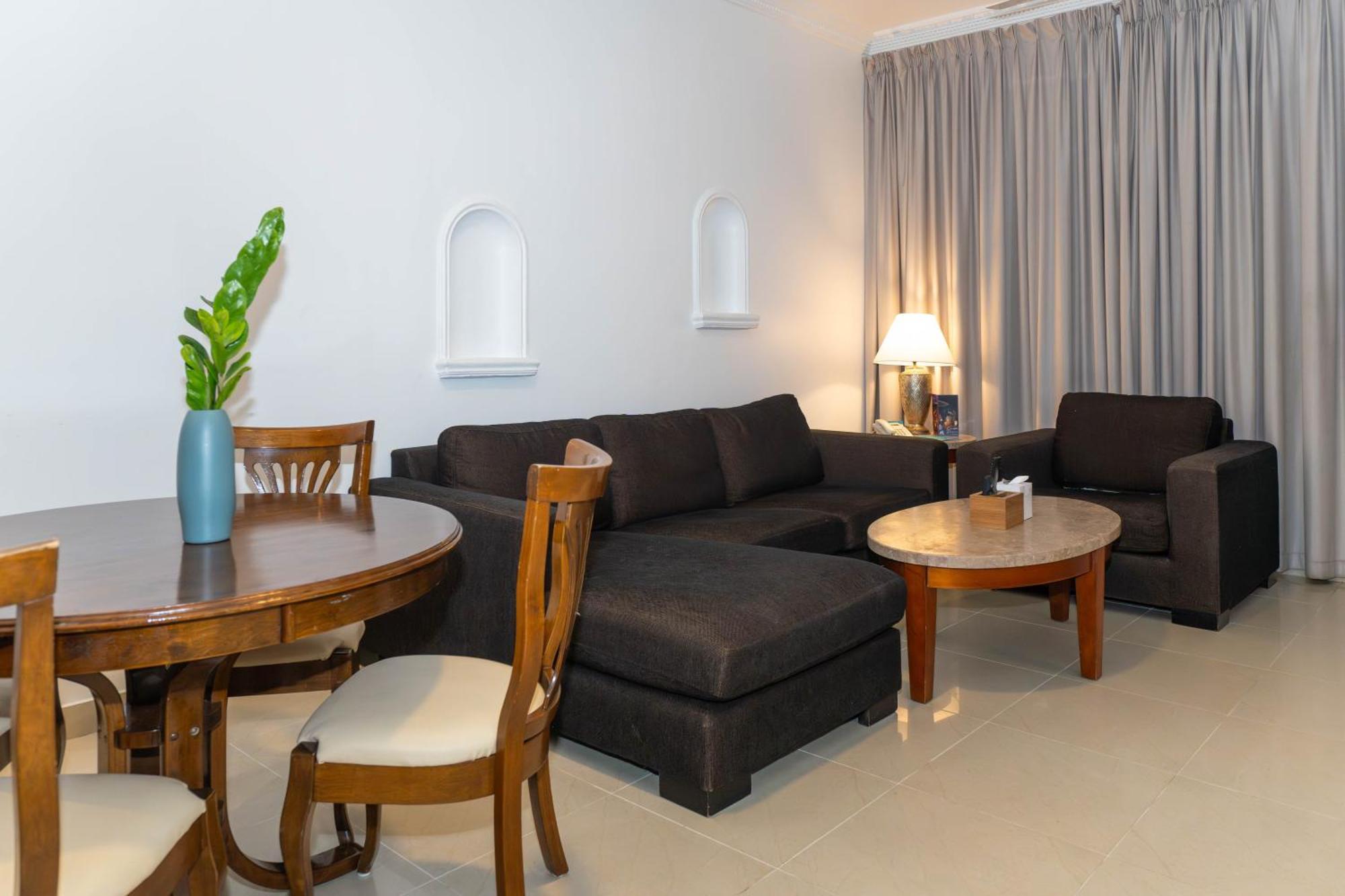 Sandy Beach Hotel & Resort Al Aqah Room photo
